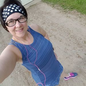 Meet your Posher, Debby